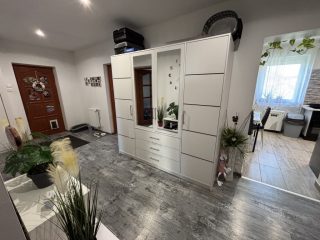 Eladó 86 m²-escsaládi ház Iklad, Deák Ferenc utca: 69'900'000 Ft