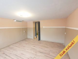 Eladó 48 m²-escsaládi ház Isaszeg, Penny Market közeli utca: 45'900'000 Ft