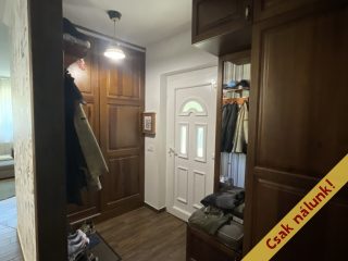 Eladó 92 m²-escsaládi ház Isztimér, Író nevek utca: 78'000'000 Ft