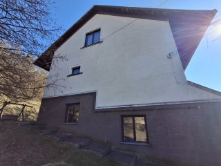 Eladó 240 m²-escsaládi ház Járdánháza, Izra út: 26'500'000 Ft