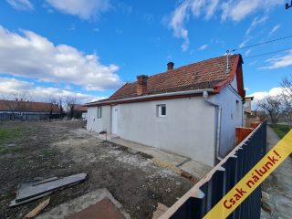 Eladó 53 m²-escsaládi ház Jászapáti (felső) , Lados utca: 10'950'000 Ft