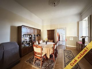 Eladó 120 m²-escsaládi ház Jászberény, Belvárosban: 47'800'000 Ft