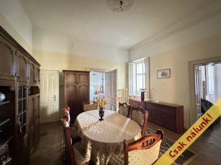 Eladó 120 m²-escsaládi ház Jászberény, Belvárosban: 47'800'000 Ft