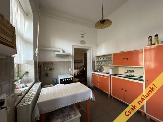 Eladó 120 m²-escsaládi ház Jászberény, Belvárosban: 47'800'000 Ft