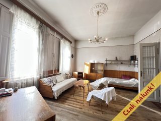 Eladó 120 m²-escsaládi ház Jászberény, Belvárosban: 47'800'000 Ft