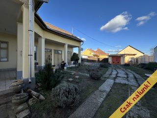 Eladó 120 m²-escsaládi ház Jászberény, Belvárosban: 47'800'000 Ft