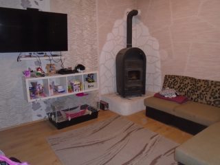 Eladó 88 m²-escsaládi ház Jászkarajenő, Széchenyi utca: 32'500'000 Ft