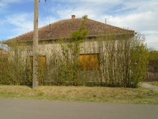 Eladó 87 m²-escsaládi ház Jászkarajenő, Széchenyi utca: 21'000'000 Ft