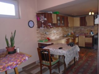 Eladó 87 m²-escsaládi ház Jászkarajenő, Széchenyi utca: 21'000'000 Ft