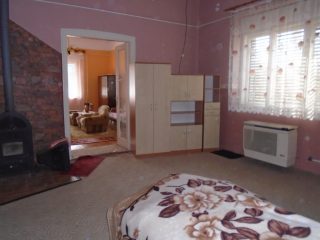 Eladó 87 m²-escsaládi ház Jászkarajenő, Széchenyi utca: 21'000'000 Ft