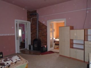 Eladó 87 m²-escsaládi ház Jászkarajenő, Széchenyi utca: 21'000'000 Ft