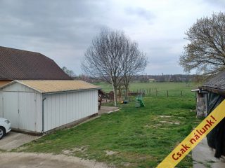 Eladó 100 m²-escsaládi ház Kajászó, Rákóczi utca: 102'500'000 Ft