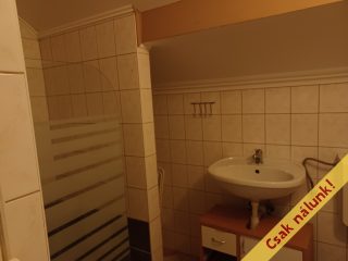 Eladó 100 m²-escsaládi ház Kajászó, Rákóczi utca: 102'500'000 Ft