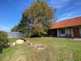 Eladó 11000 m²-esmezőgazdasági ingatlan Kakucs, Világos Tanya,  Kakucstól 1,5 km: 65'000'000 Ft