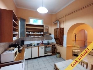 Eladó 88 m²-estársasházi lakás Kaposvár, központban: 45'000'000 Ft