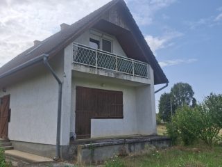 Eladó 115 m²-escsaládi ház Karád, Déli részén: 39'900'000 Ft