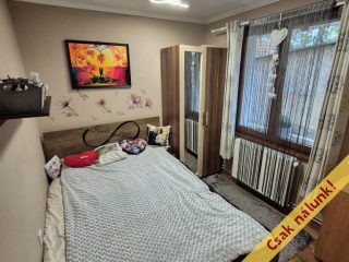 Eladó 100 m²-escsaládi ház Kartal, Alkotmány utca: 74'900'000 Ft