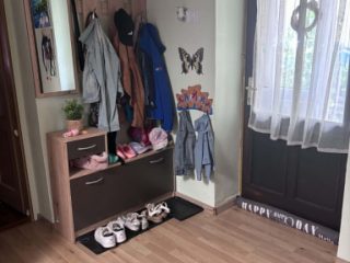 Eladó 86 m²-escsaládi ház Kartal, József Attila utca: 66'900'000 Ft