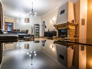Eladó 226 m²-escsaládi ház Kartal, Orgona utca: 191'000'000 Ft