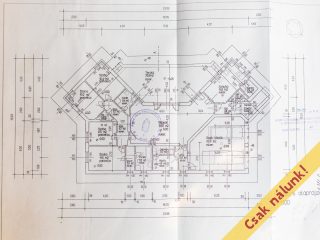 Eladó 226 m²-escsaládi ház Kartal, Orgona utca: 191'000'000 Ft