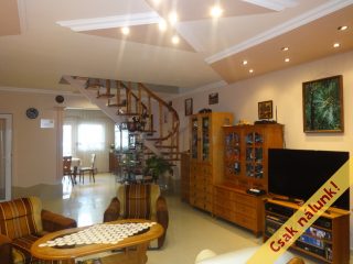 Eladó 177 m²-essorház Kecskemét, Mérleg utca: 114'000'000 Ft