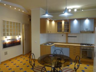 Eladó 43 m²-estársasházi lakás Kecskemét, Téglás utca: 39'900'000 Ft