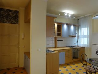 Eladó 43 m²-estársasházi lakás Kecskemét, Téglás utca: 39'900'000 Ft