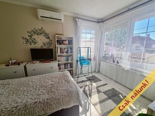 Eladó 131 m²-escsaládi ház Kerepes, Hold utca: 119'900'000 Ft