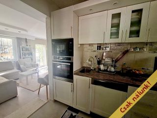 Eladó 131 m²-escsaládi ház Kerepes, Hold utca: 119'900'000 Ft