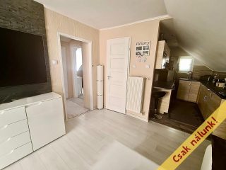 Eladó 131 m²-escsaládi ház Kerepes, Hold utca: 119'900'000 Ft