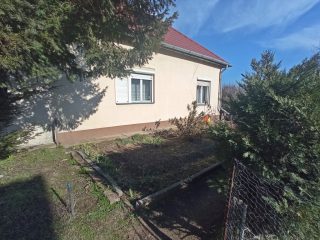 Eladó 45 m²-essorház Kerepes, Szabadság út: 38'790'000 Ft