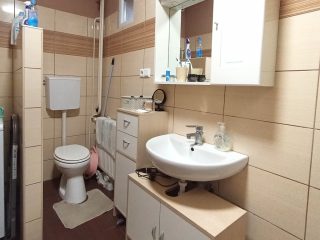 Eladó 71 m²-escsaládi ház Kerepes, Városközponthoz közeli utca: 79'900'000 Ft