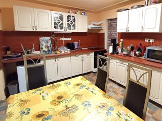 Eladó 71 m²-escsaládi ház Kerepes, Városközponthoz közeli utca: 79'900'000 Ft