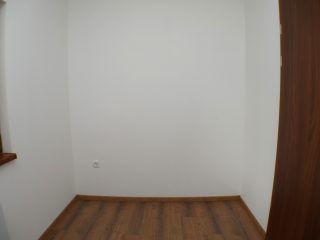 Eladó 72 m²-escsaládi ház Kiskunlacháza, Duna-part közeli utca: 105'000'000 Ft