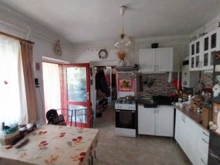 Eladó 140 m²-escsaládi ház Kistarcsa, Aulich Lajos utca környéke: 109'900'000 Ft