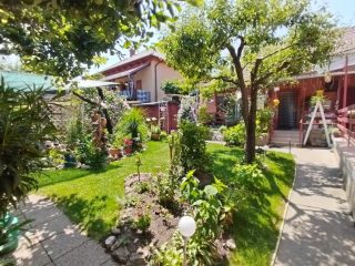 Eladó 140 m²-escsaládi ház Kistarcsa, Aulich Lajos utca környéke: 109'900'000 Ft