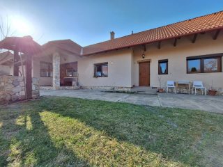 Eladó 122 m²-escsaládi ház Kistarcsa, Munkácsi Mihály utca: 145'900'000 Ft