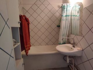 Eladó 57 m²-estársasházi lakás Komló, Körtvélyes utca: 11'000'000 Ft