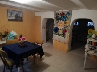 Eladó 100 m²-escsaládi ház Komló, Kossuth Lajos utca: 24'000'000 Ft