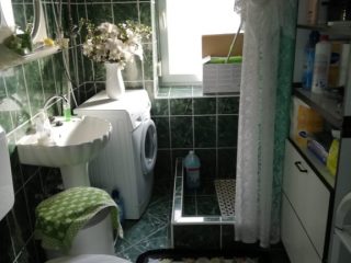 Eladó 100 m²-escsaládi ház Komló, Kossuth Lajos utca: 24'000'000 Ft