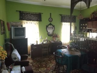 Eladó 100 m²-escsaládi ház Komló, Kossuth Lajos utca: 24'000'000 Ft