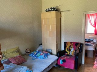 Eladó 53 m²-estársasházi lakás Komló, Kossuth Lajos utca: 9'800'000 Ft