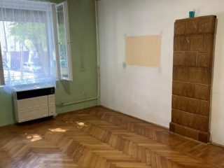 Eladó 34 m²-estársasházi lakás Komló, Tompa Mihály utca: 9'990'000 Ft