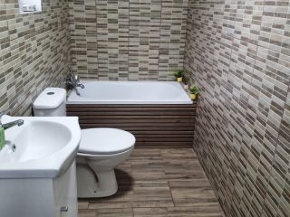 Eladó 42 m²-escsaládi ház Kőröshegy, Csendes utca: 39'500'000 Ft