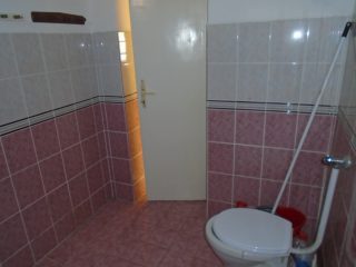 Eladó 76 m²-escsaládi ház Kőröstetétlen, Törteli út: 19'900'000 Ft