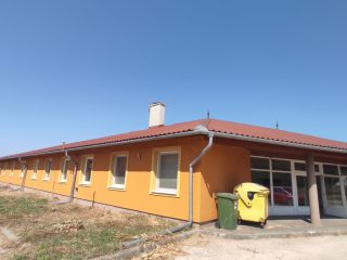 Eladó 1116 m²-esegyéb üzlethelyiség Kulcs, Rákóczi utca: 285'000'000 Ft