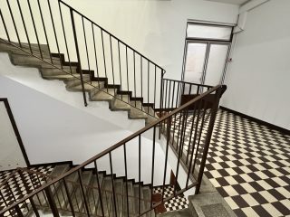 Eladó 60 m²-estársasházi lakás Lajosmizse, Központi elhelyezkedés: 46'900'000 Ft