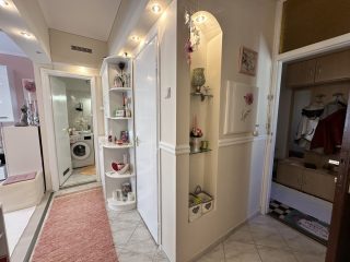 Eladó 60 m²-estársasházi lakás Lajosmizse, Központi elhelyezkedés: 46'900'000 Ft