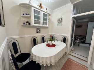 Eladó 60 m²-estársasházi lakás Lajosmizse, Központi elhelyezkedés: 46'900'000 Ft