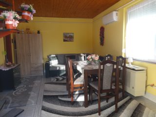Eladó 65 m²-esüdülő Lakitelek (Tőserdő) , Tücsök utca: 44'900'000 Ft